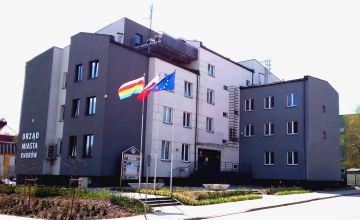 Ograniczenia w funkcjonowaniu Urzędu Miasta Knurów w maju